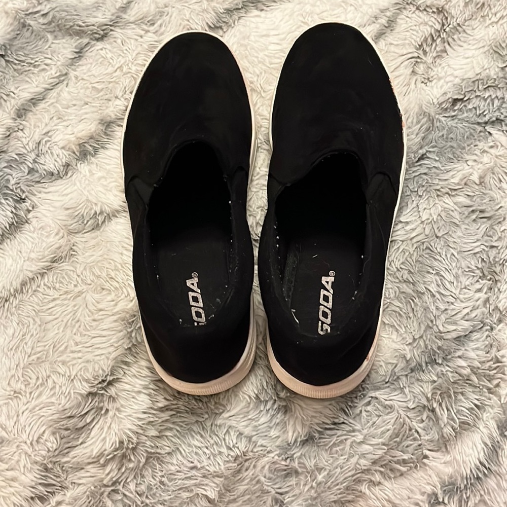 black soda platform shoes